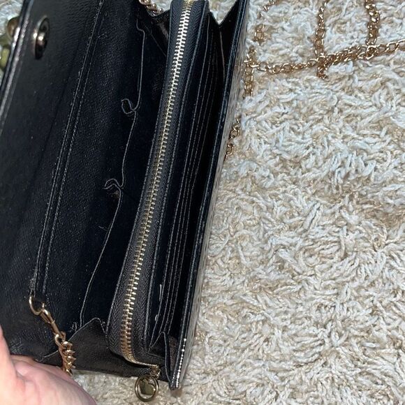 Awesome patent leather skull embossed clutch bag with gold chain shoulder strap. - Picture 7 of 16